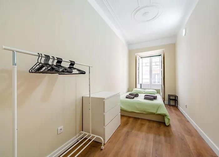 Cozy In Bica Apartment Lisbon